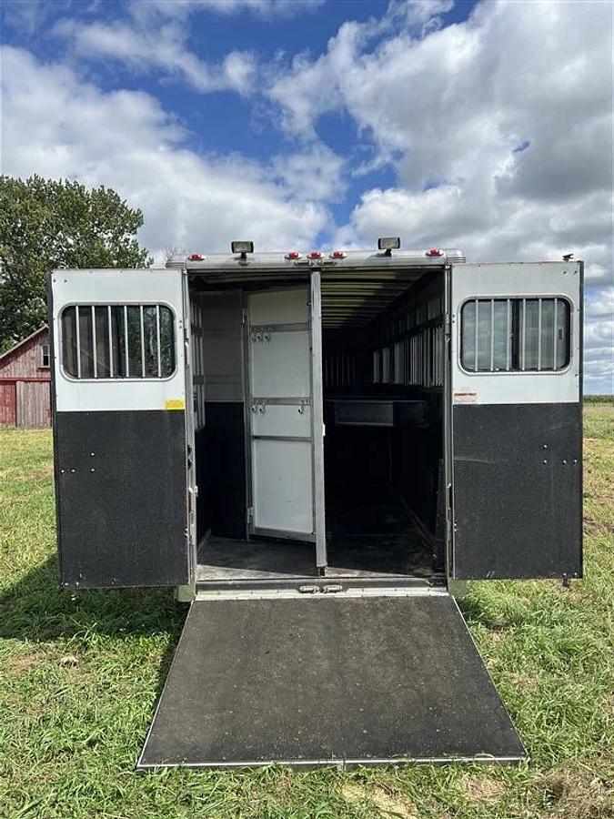 Used 2010 Sundowner Sunlite 720 6 Horse