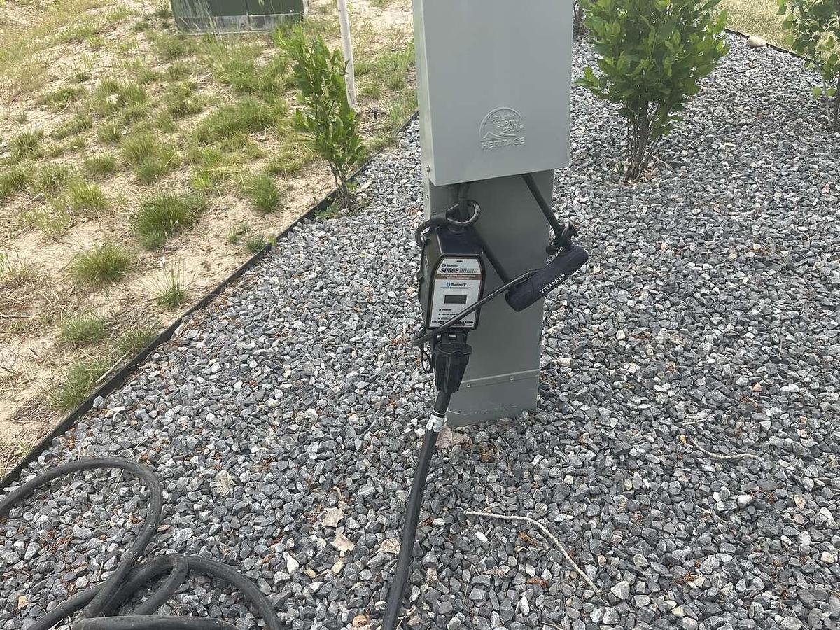 Used 2022 Keystone Montana 3761FL