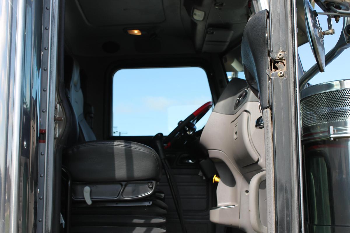 Used 2018 Peterbilt 389