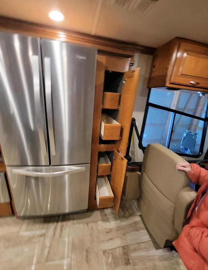 Used 2017 Fleetwood Discovery 39G