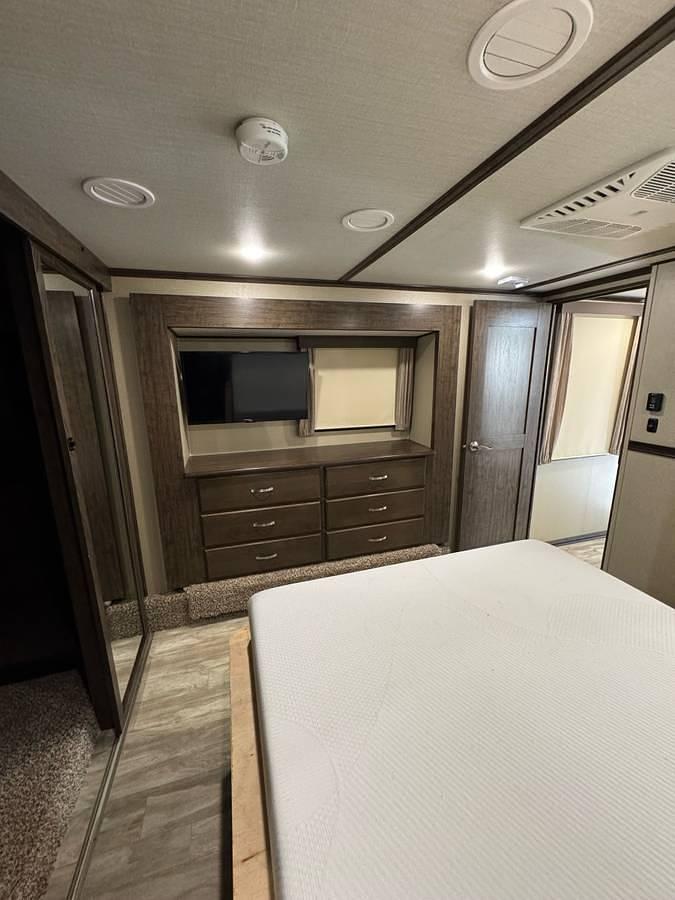 Used 2018 Grand Design Solitude ST384GK