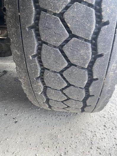 Used 2015 Peterbilt 567