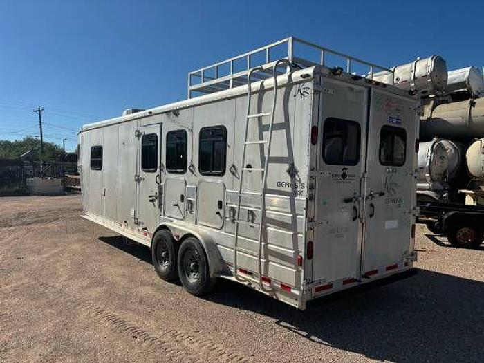 Used 2004 Kiefer Genesis Horse Trailer with Living Quarters