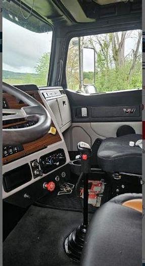 Used 2018 WESTERN STAR 4900