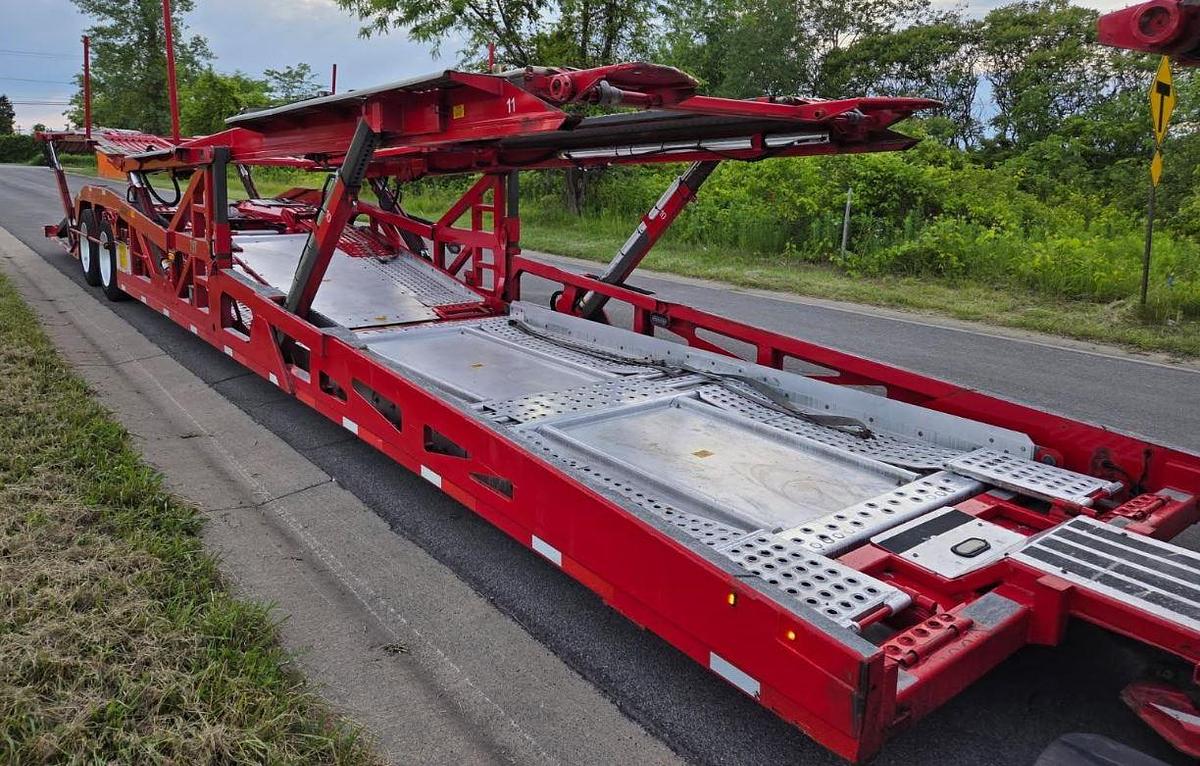 Used 2021 Peterbilt 389