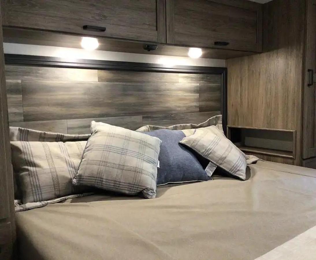 Used 2025 Winnebago Sunstar 29NP Class A Motorhome