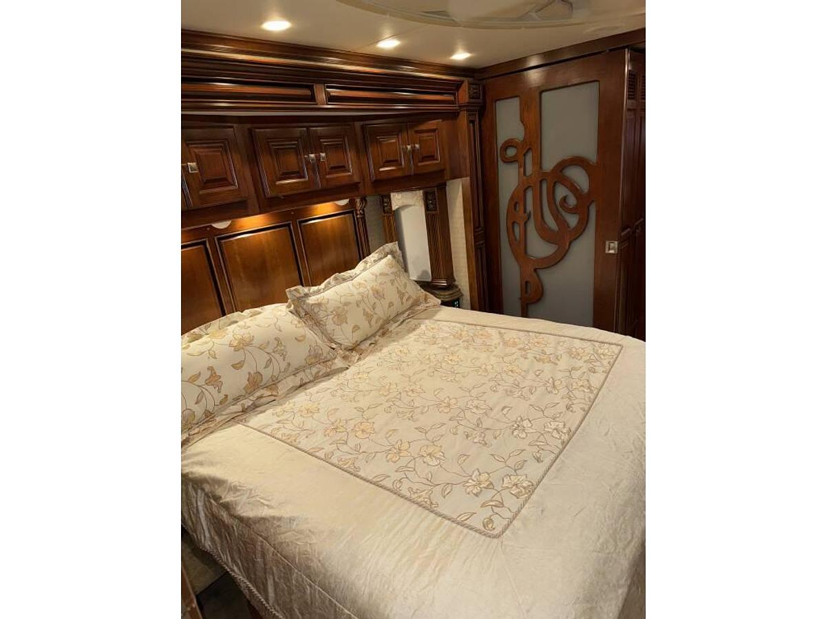 Used 2011 Tiffin Zephyr 45QBZ