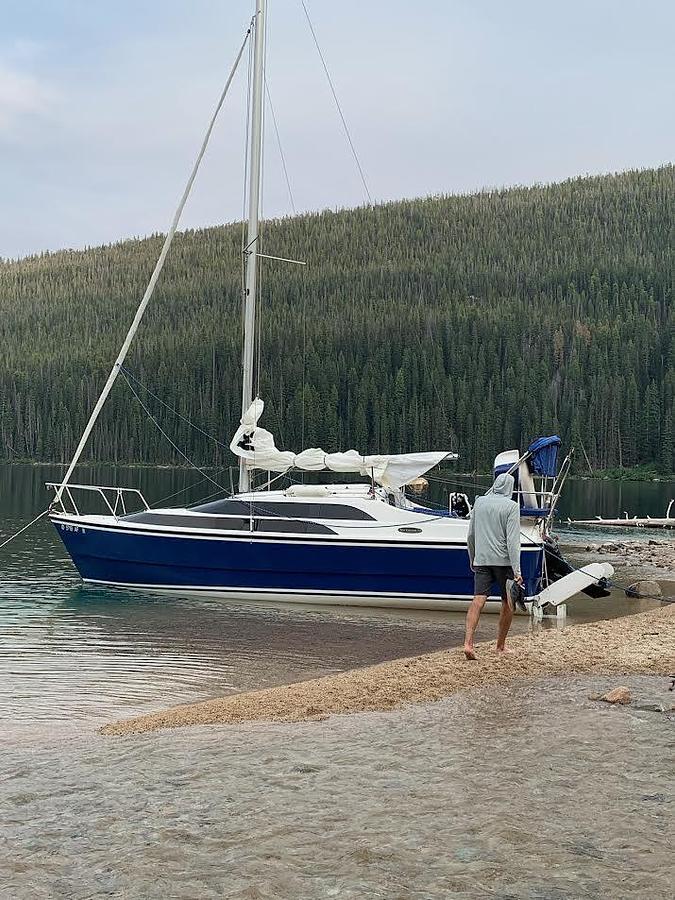 Used 2004 MacGregor 26 Sailboat