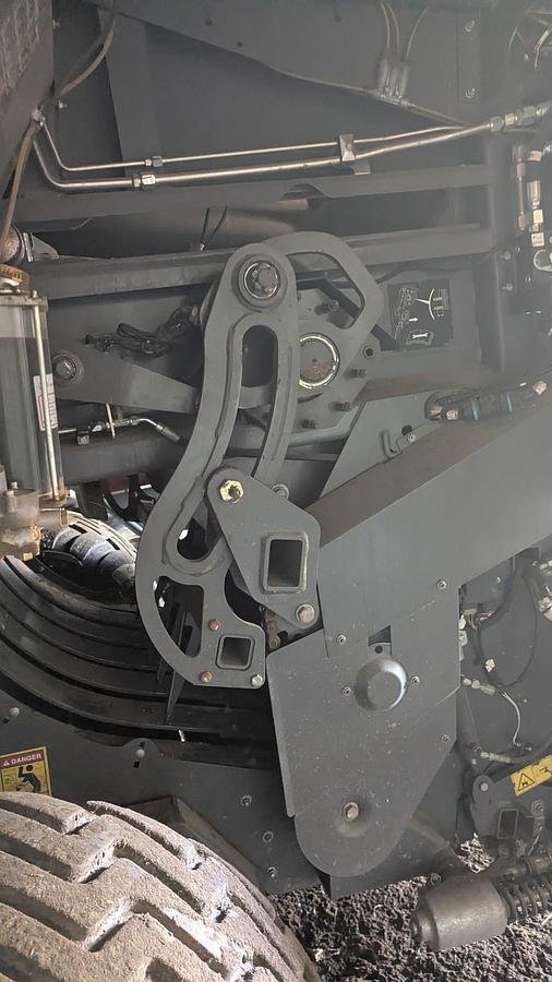 Used 2019 MASSEY FERGUSON 2270XD Large Square Baler