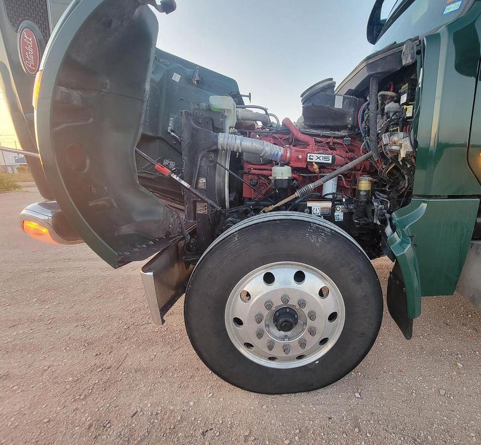 Used 2021 Peterbilt 567