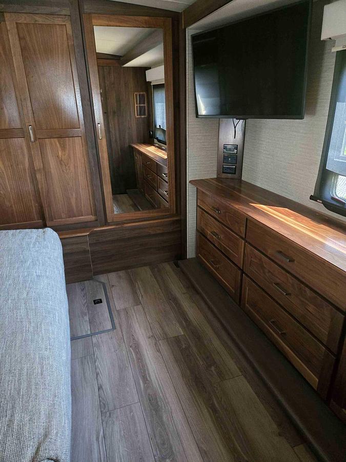 Used 2020 Winnebago Forza 36H Class A Motorhome