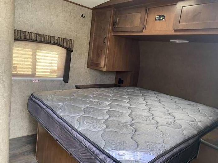 Used 2020 Outdoors 25RDS Mountain Series