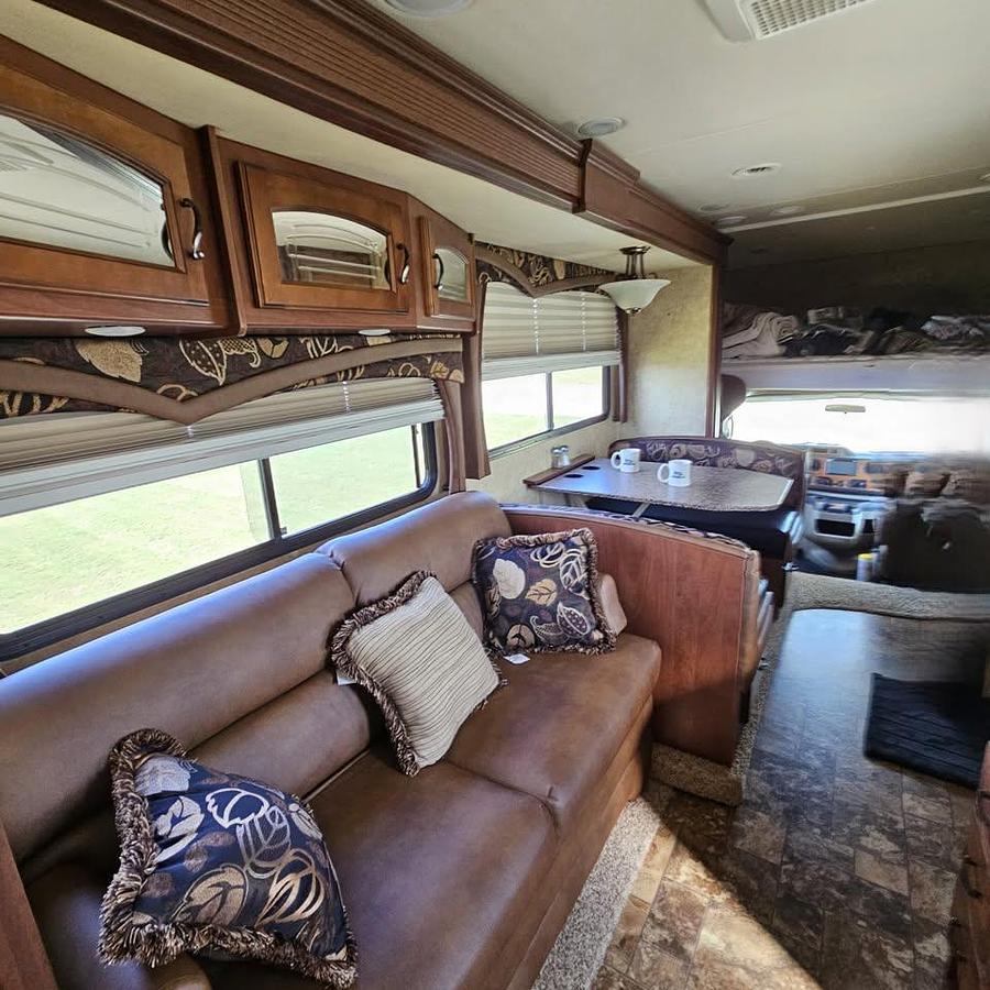 Used 2011 Jayco Greyhawk