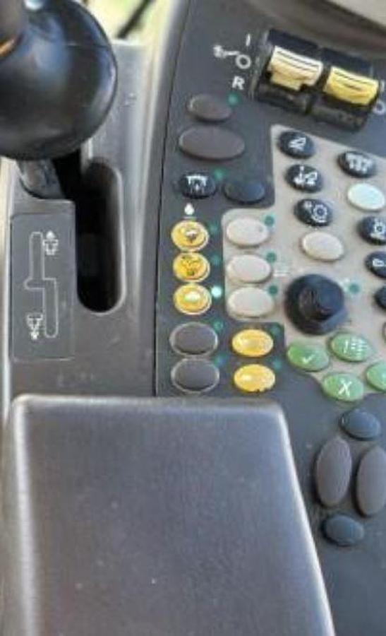 Used 2008 JOHN DEERE 9770 STS Combine