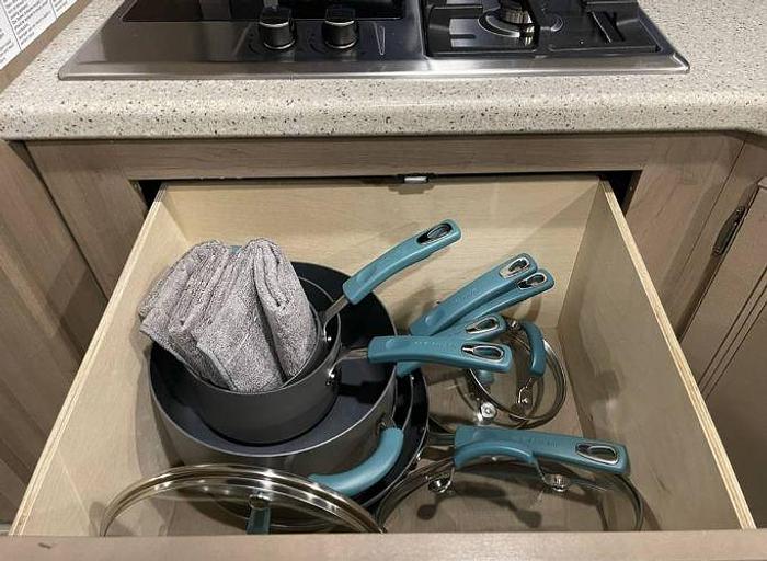 Used 2023 Thor Motor Coach FOUR WINDS 31E