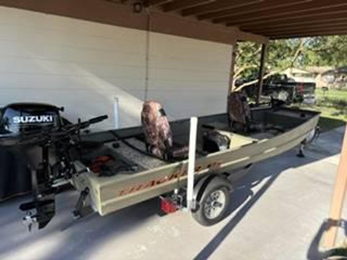 Used 2025 Tracker Grizzly