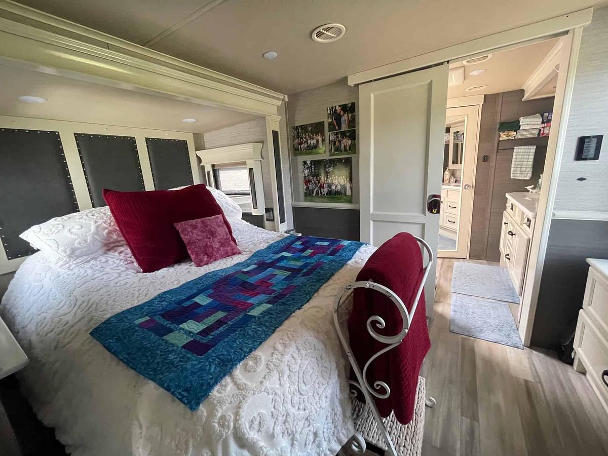 Used 2022 Vanleigh Beacon 390GBB