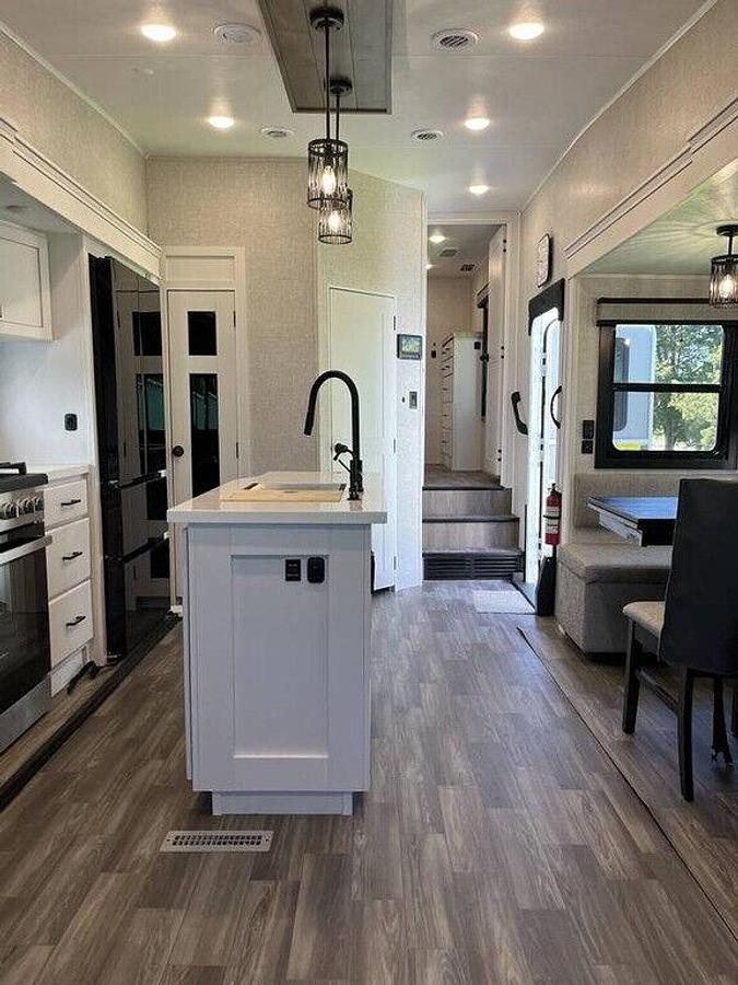 Used 2024 Jayco Eagle 370FBTS