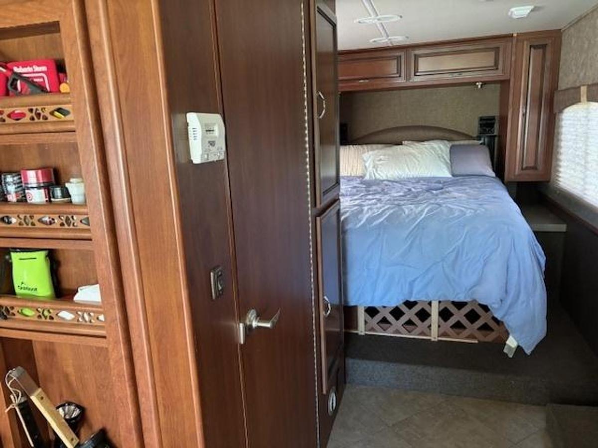 Used 2015 Fleetwood Storm 28MS Class A Motorhome