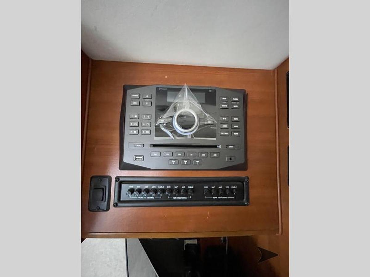 Used 2008 Fleetwood RV Icon 24A Class C Motorhome