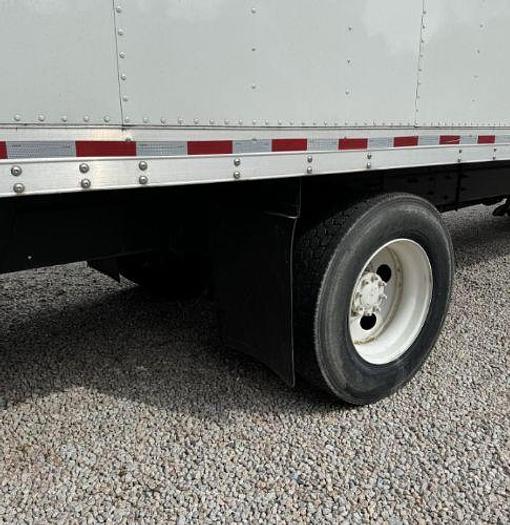 Used 2017 Freightliner BUSINESS CLASS M2 106