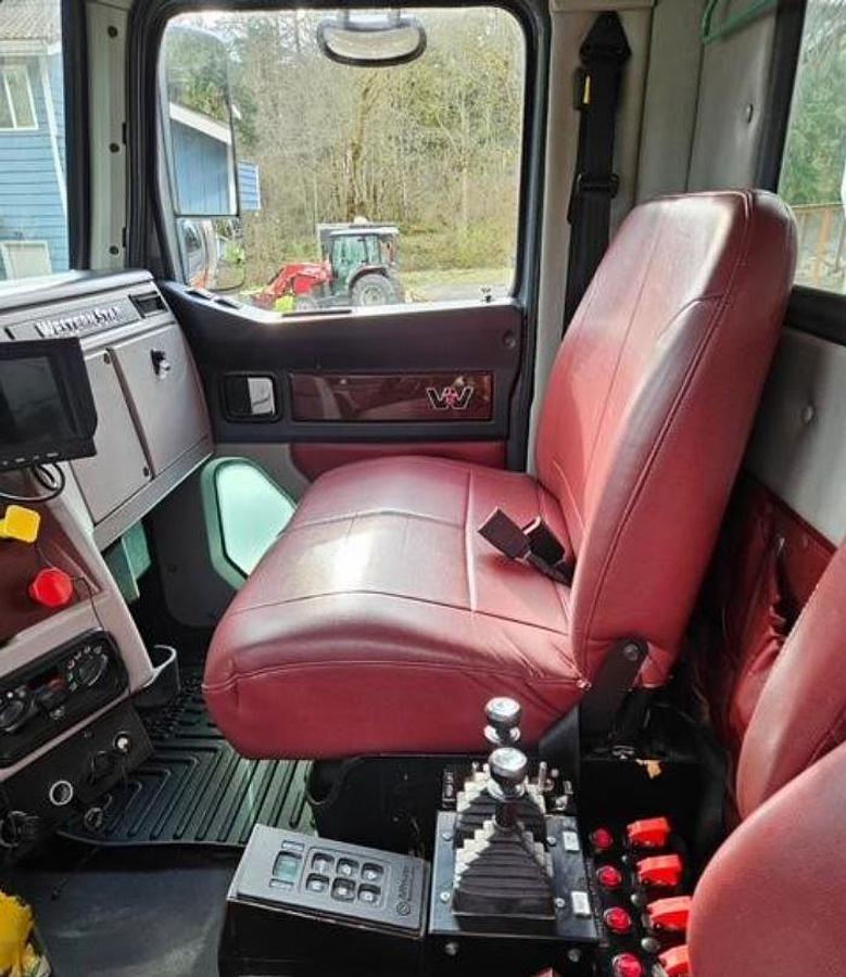 Used 2016 WESTERN STAR 4900
