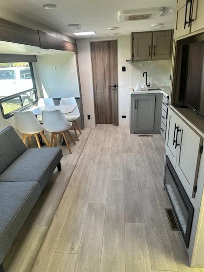 Used 2025 KZ Connect 301BHKSE