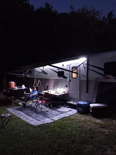 Used 2016 Bison Premier 4 Horse Trailer with Living Quarters