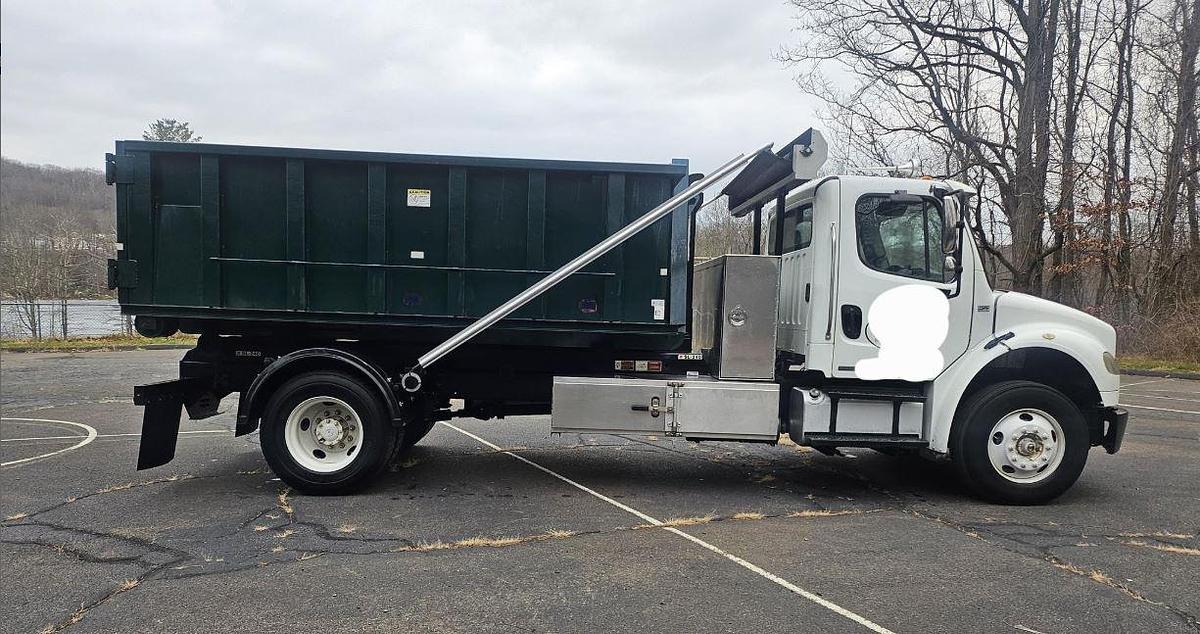 Used 2021 FREIGHTLINER BUSINESS CLASS M2 106 HOOKLIFT