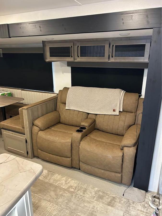 Used 2025 Palomino Puma 32RBFQ