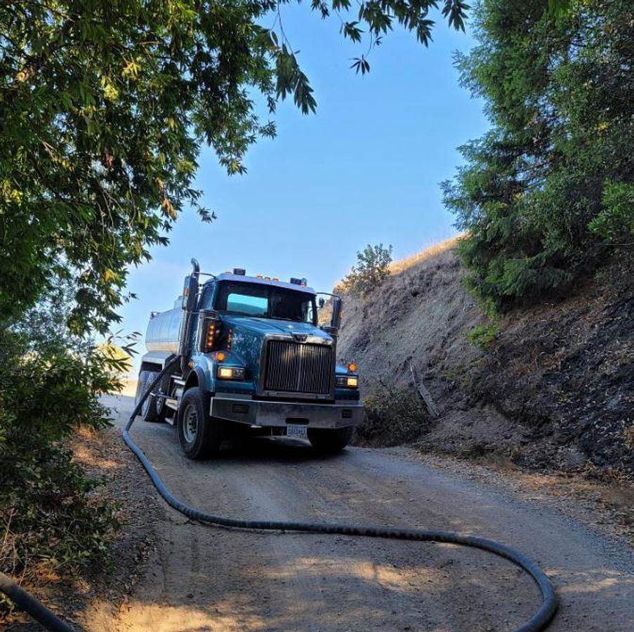 Used 2015 WESTERN STAR 4900 Water Tank Truck