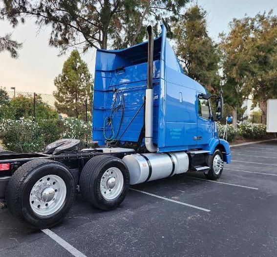 Used 2012 Volvo VNM42T430