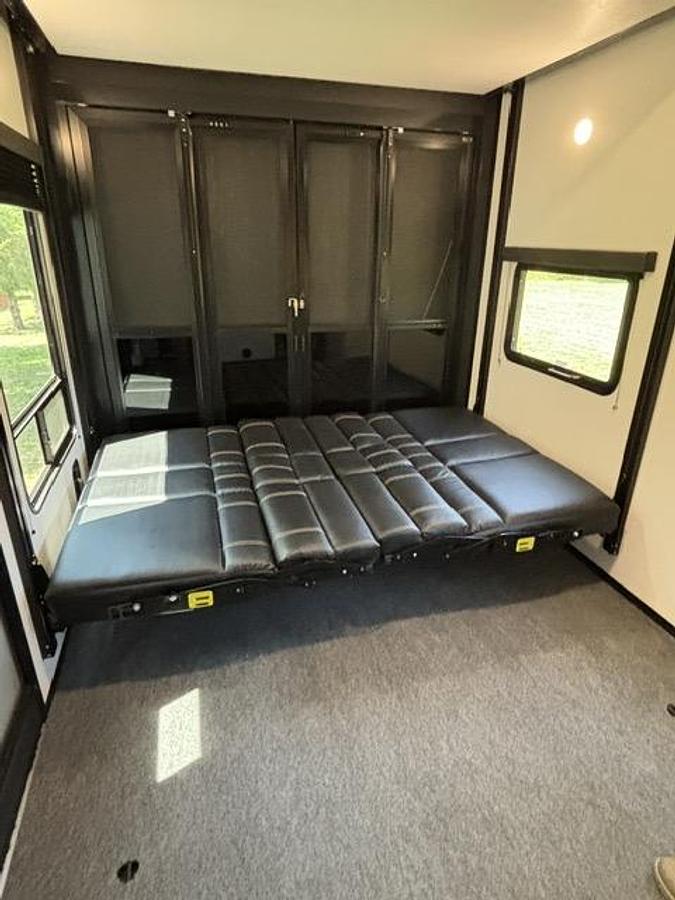 Used 2025 Keystone Fuzion Impact 367