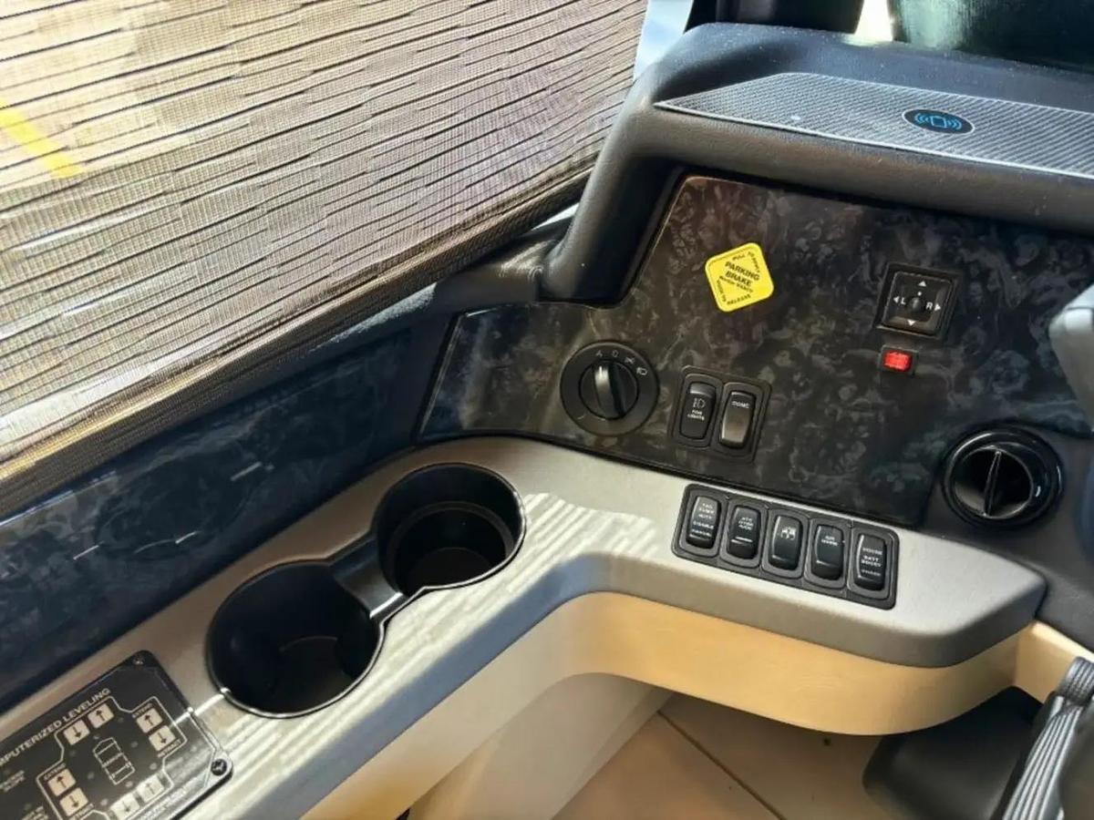 Used 2020 Newmar London Aire 4559