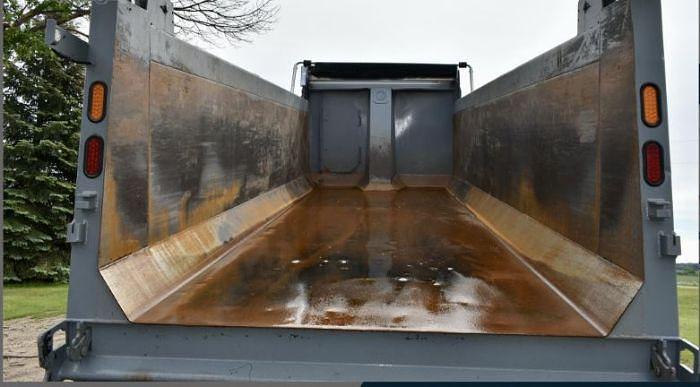 Used 2018 WESTERN STAR 4700