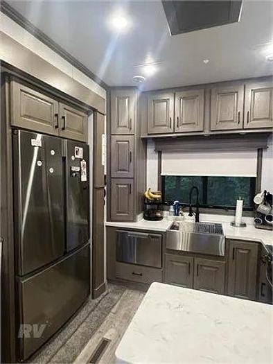 Used 2022 DRV MOBILE SUITES 41RKDB