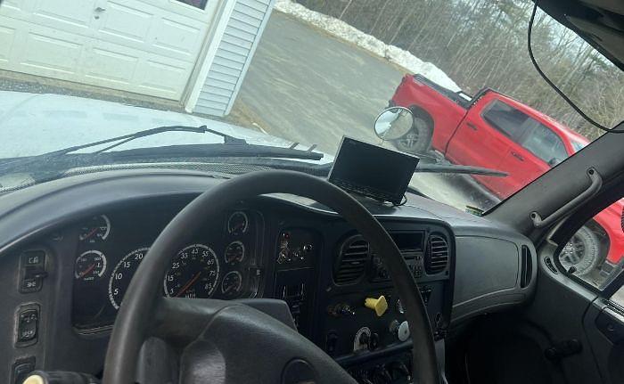 Used 2007 Freightliner Business Class M2 100