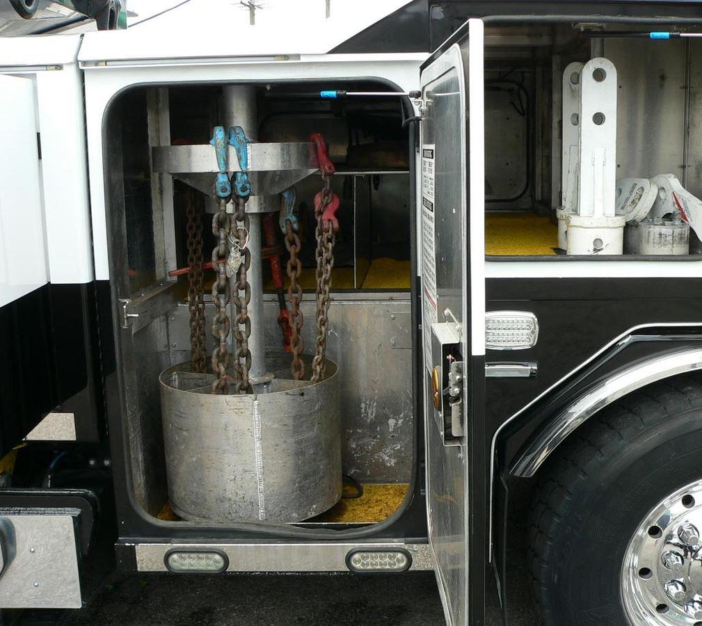 Used 2016 Peterbilt 389