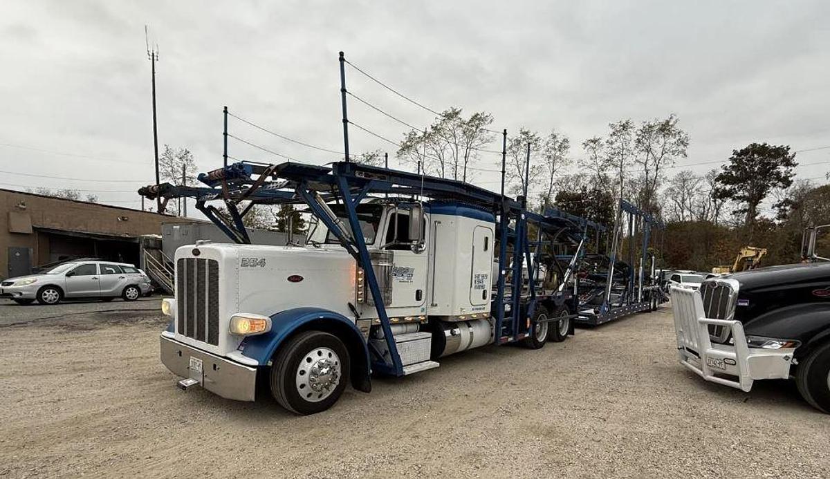 Used 2015 Peterbilt 389