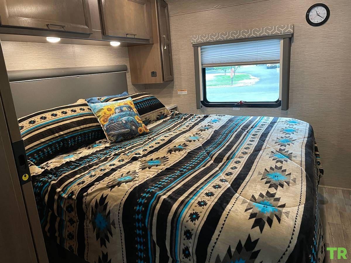 Used 2022 Thor Freedom Traveler