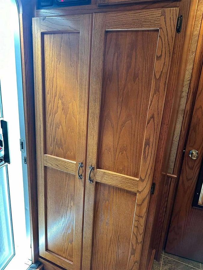 Used 2006 Cimarron Norstar Three Horse with Living Quarters