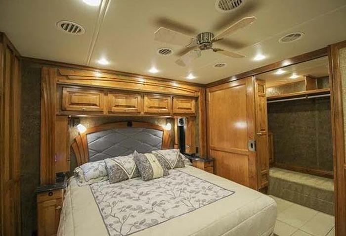 Used 2015 Tiffin Phaeton 40AH