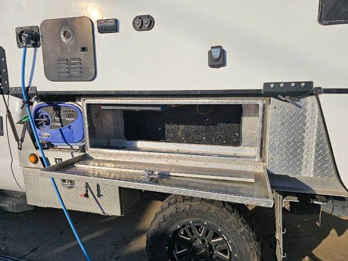 Used 2014 Ford Super Duty F-350 SRW & 2021 Palomino Camper