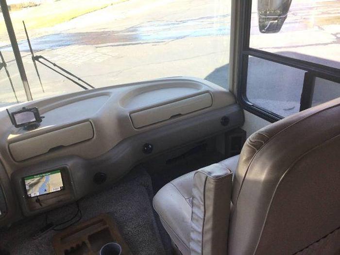 Used 2002 National Dolphin 5320