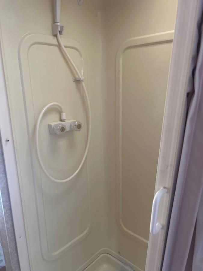 Used 2006 Chevrolet Four Winds 5000 Class C Motorhome