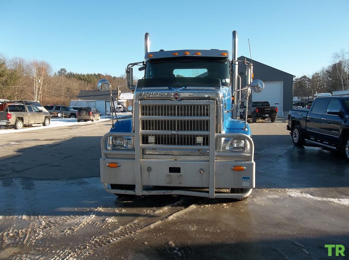 Used International 9900i Tandem Axle Day Cab Semi Tractor