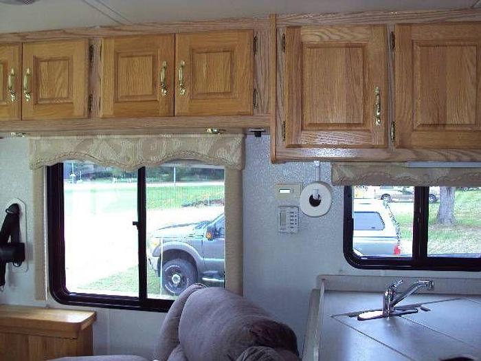 Used 2002 Holiday Rambler Endeavor