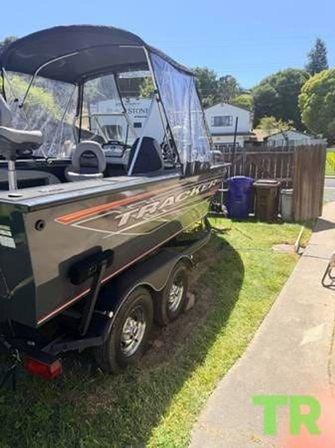 Used 2019 Tracker Targa Deep V Sport & Fish