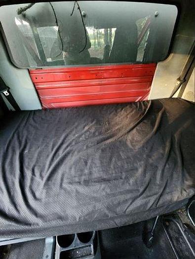 Used 2006 INTERNATIONAL 4300 Box Truck