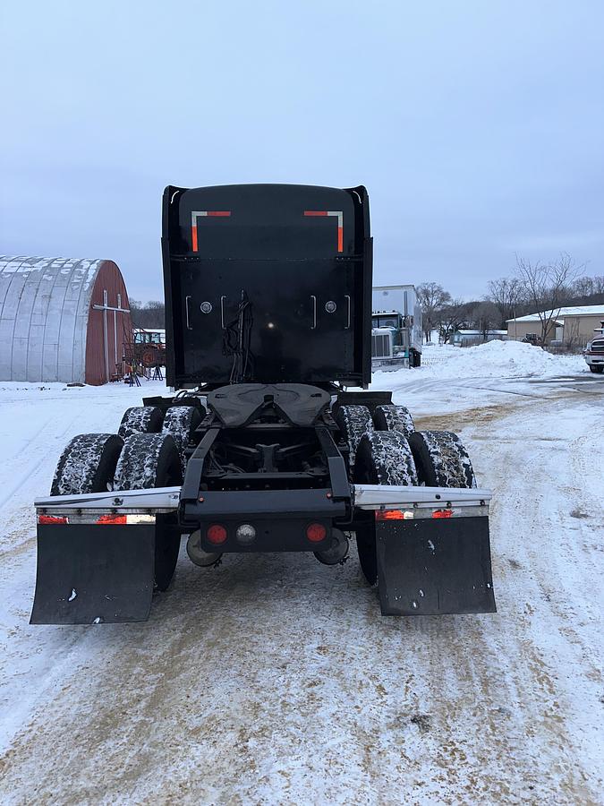 Used 2000 KENWORTH W900 Sleeper Semi Truck